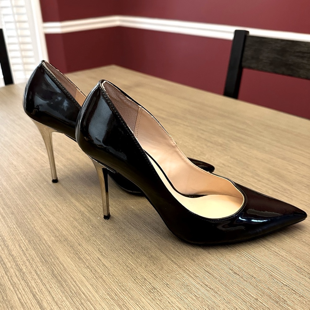 ⭐️2for$15⭐️ Rock & Republic chrome stilettos!